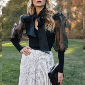🔥BCBGMAXAZRIA Organza Puff Sleeve Bow Sweater